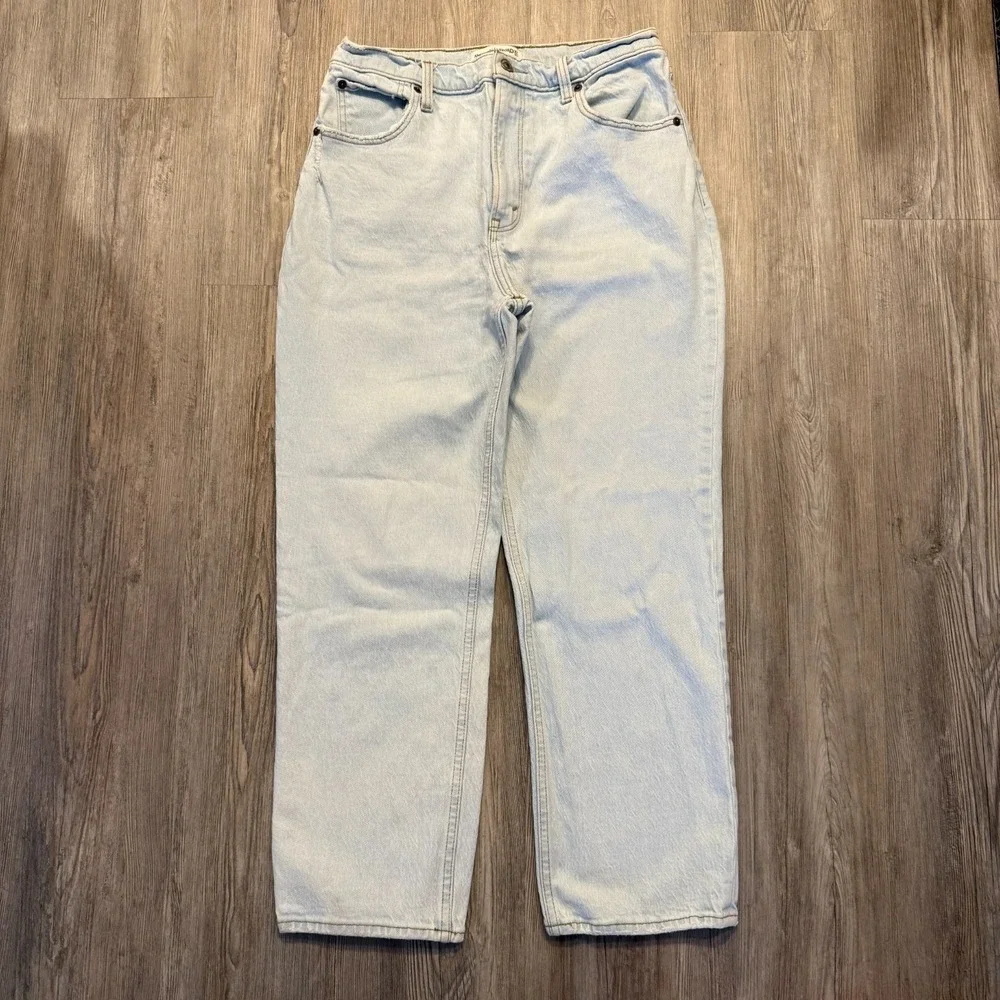 Abercrombie & Fitch Womens 30/10 XS‎ 90's Straight Ultra High Light Wash Jeans